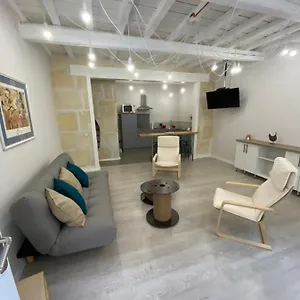 Hébergement de vacances Maison De Au Cœur Du Centre Historique, Arles